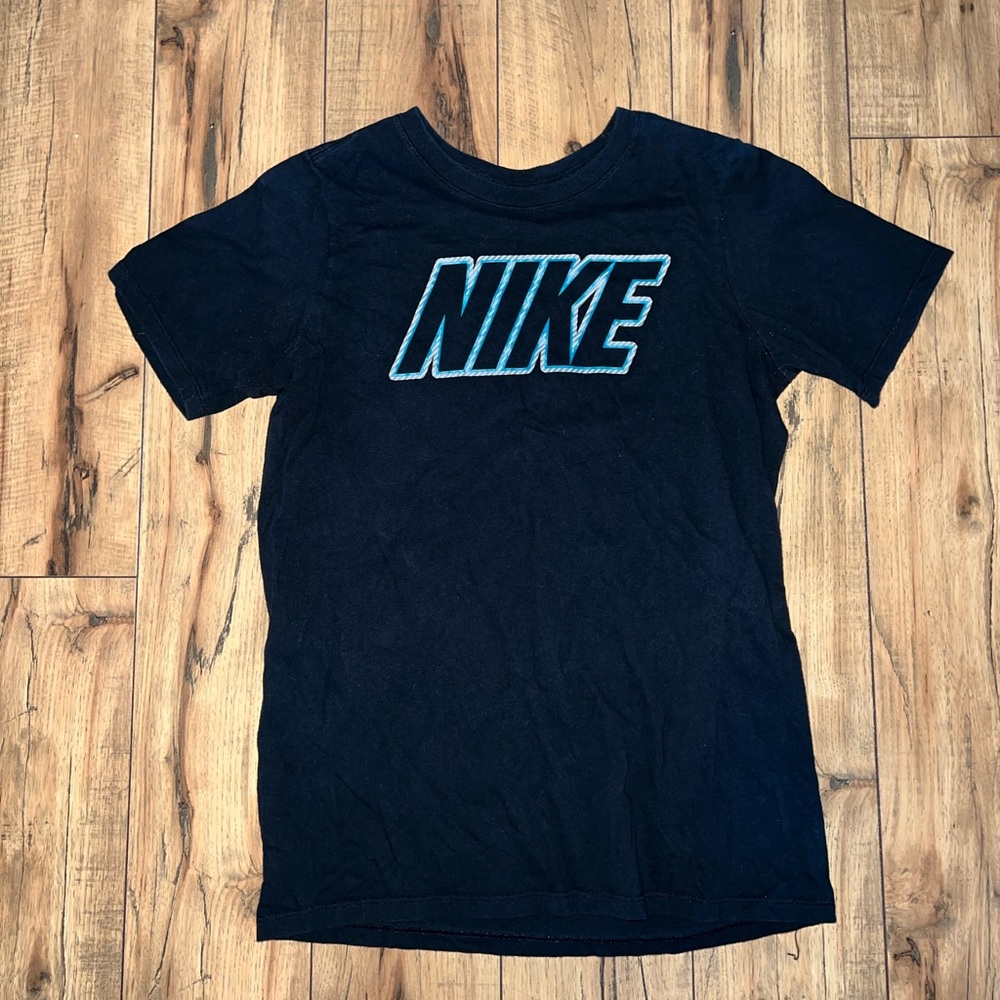 black boys nike tee